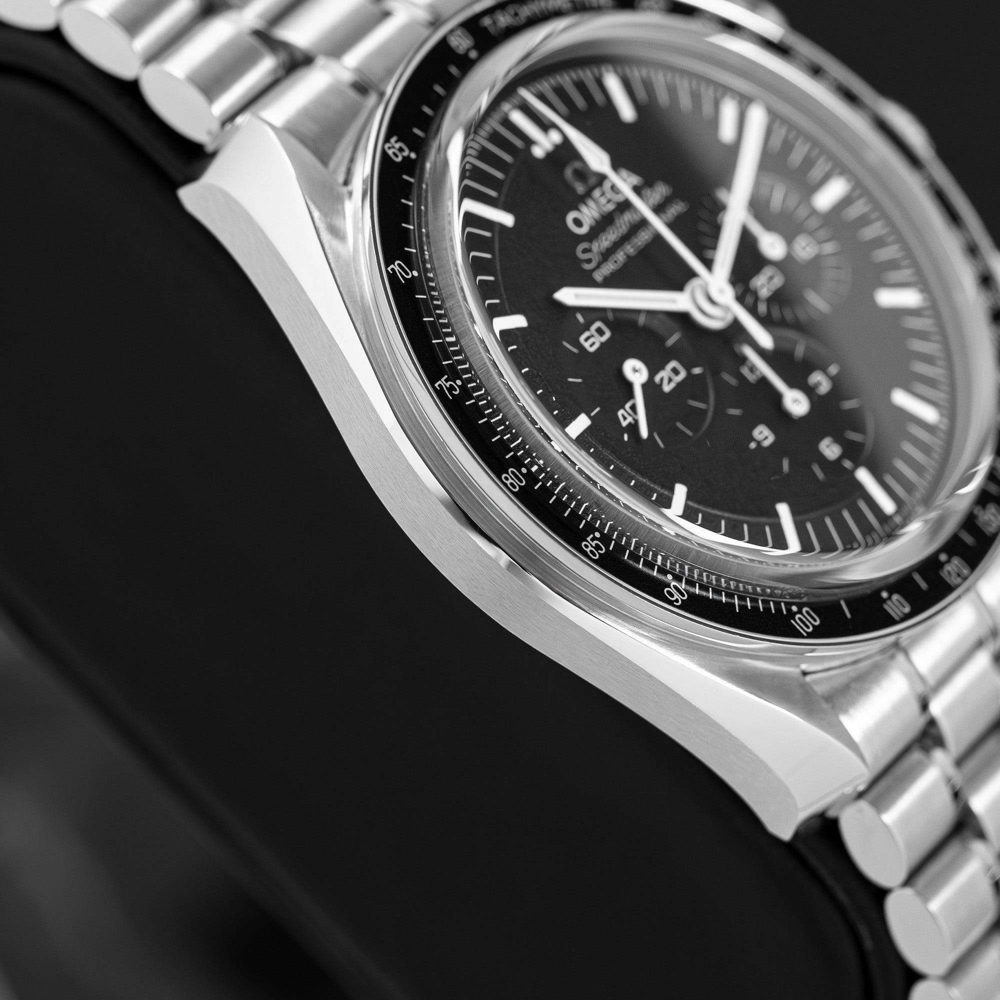Omega Speedmaster 31030425001002