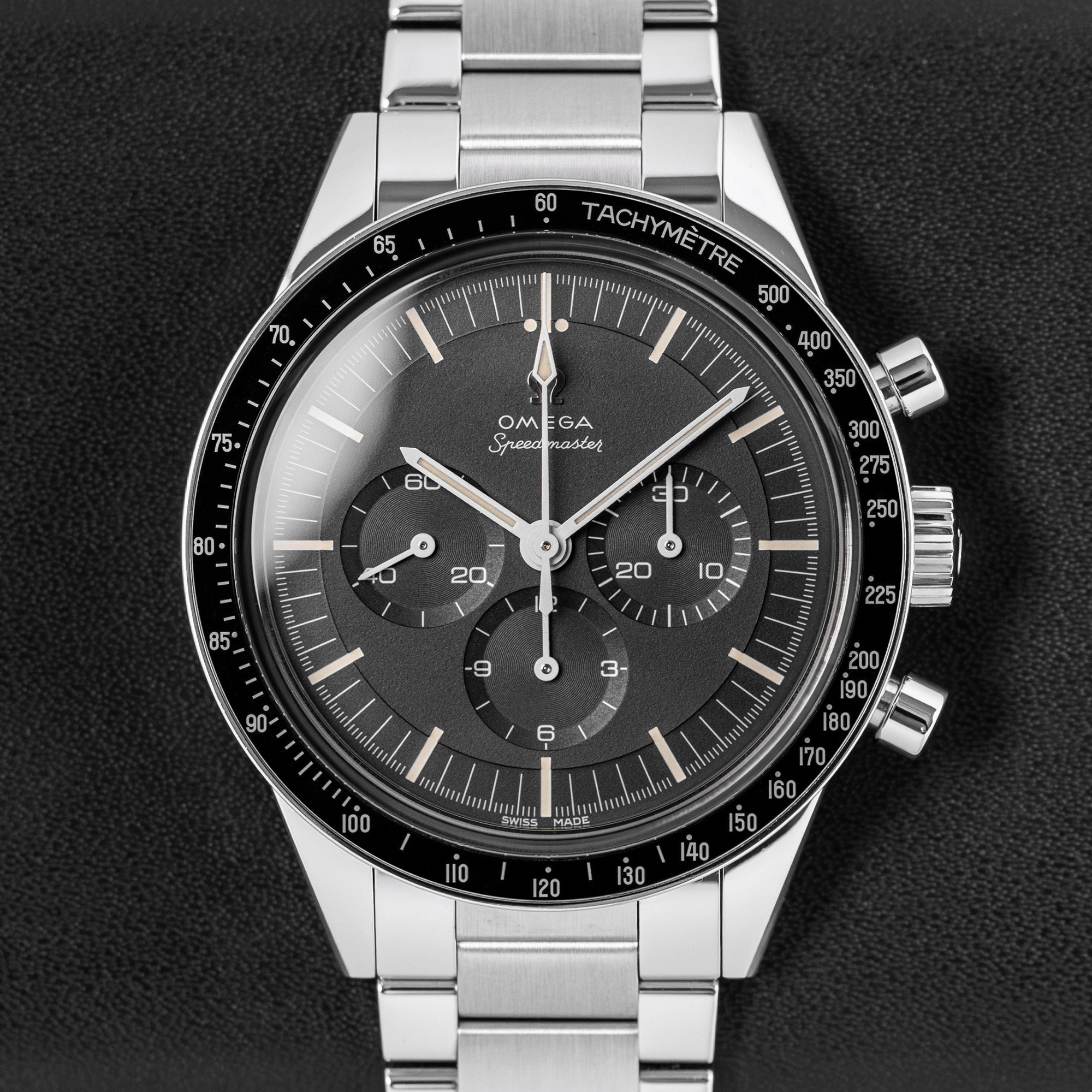 Omega Speedmaster 31130403001001