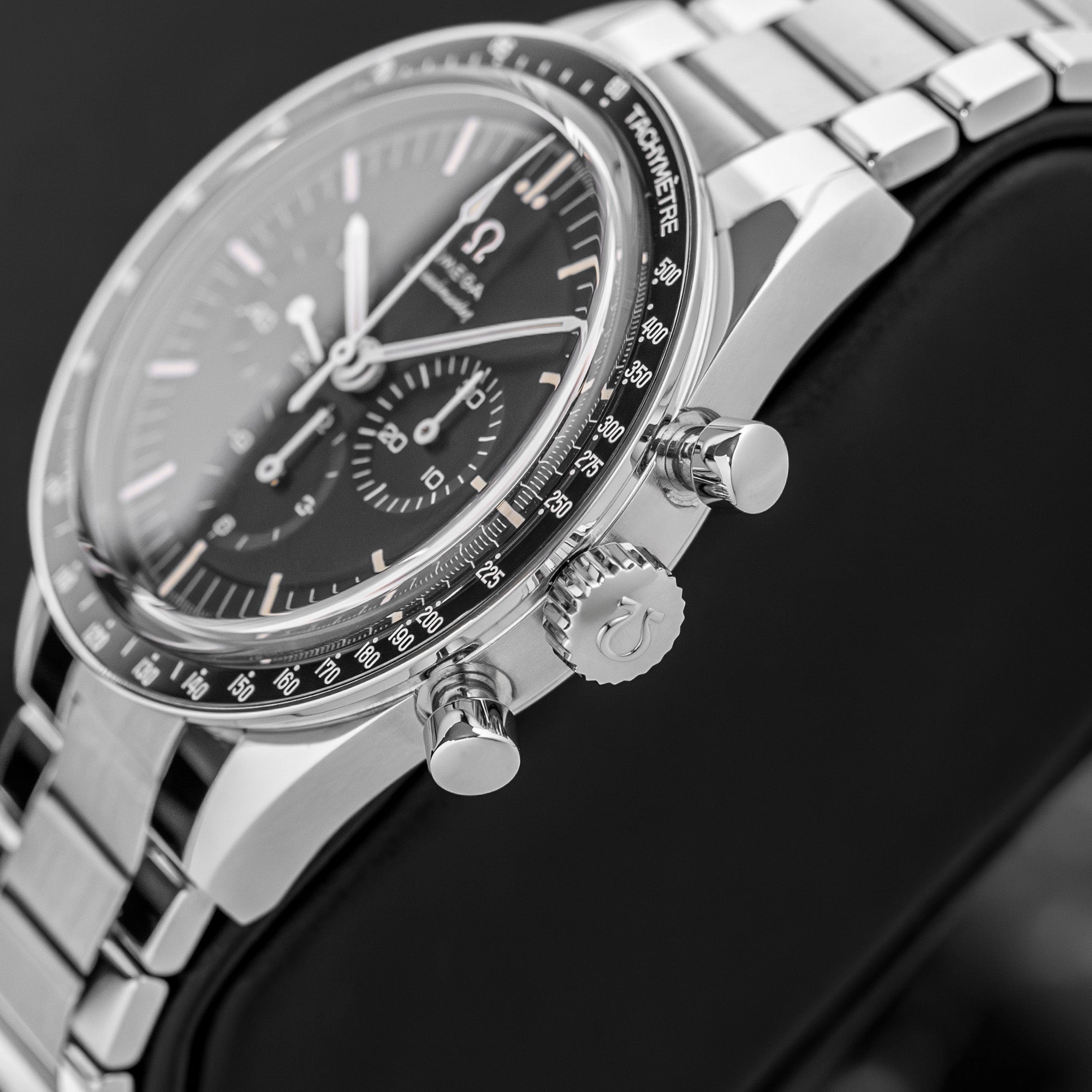 Omega Speedmaster 31130403001001