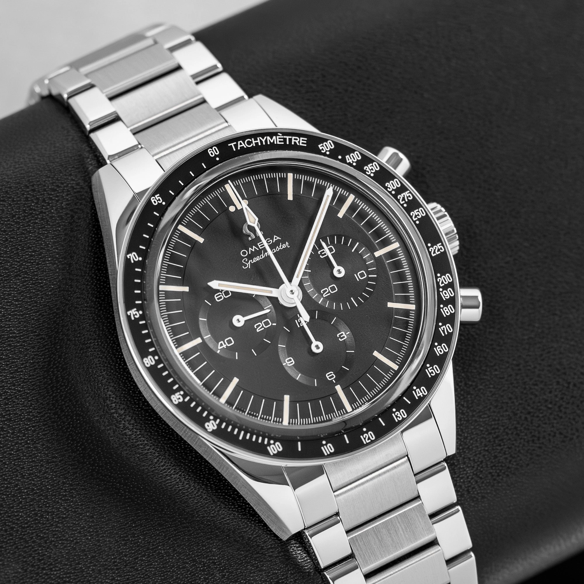Omega Speedmaster 31130403001001