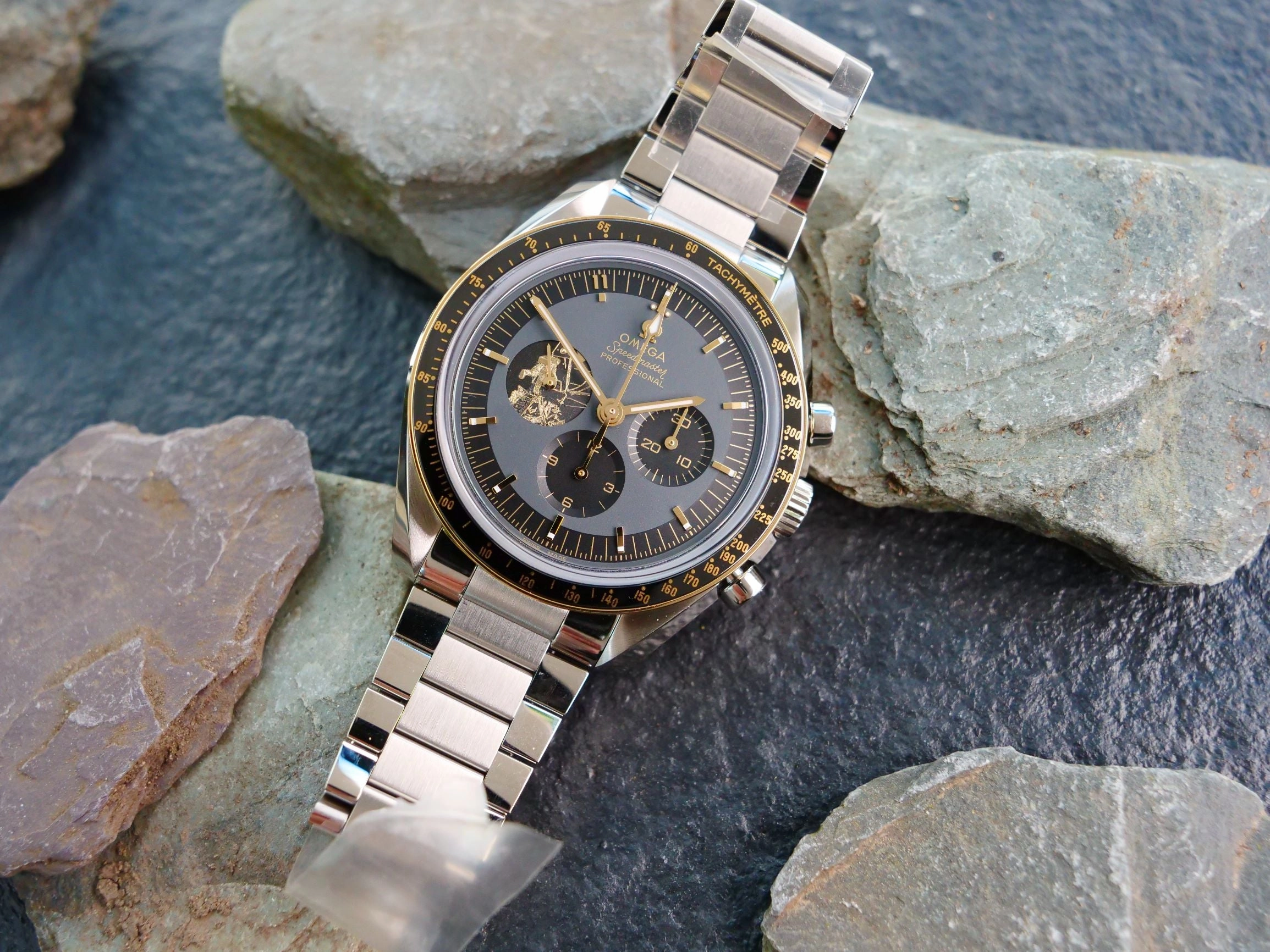 Omega Speedmaster Apollo 11 50th anniversary Unworn in stickers