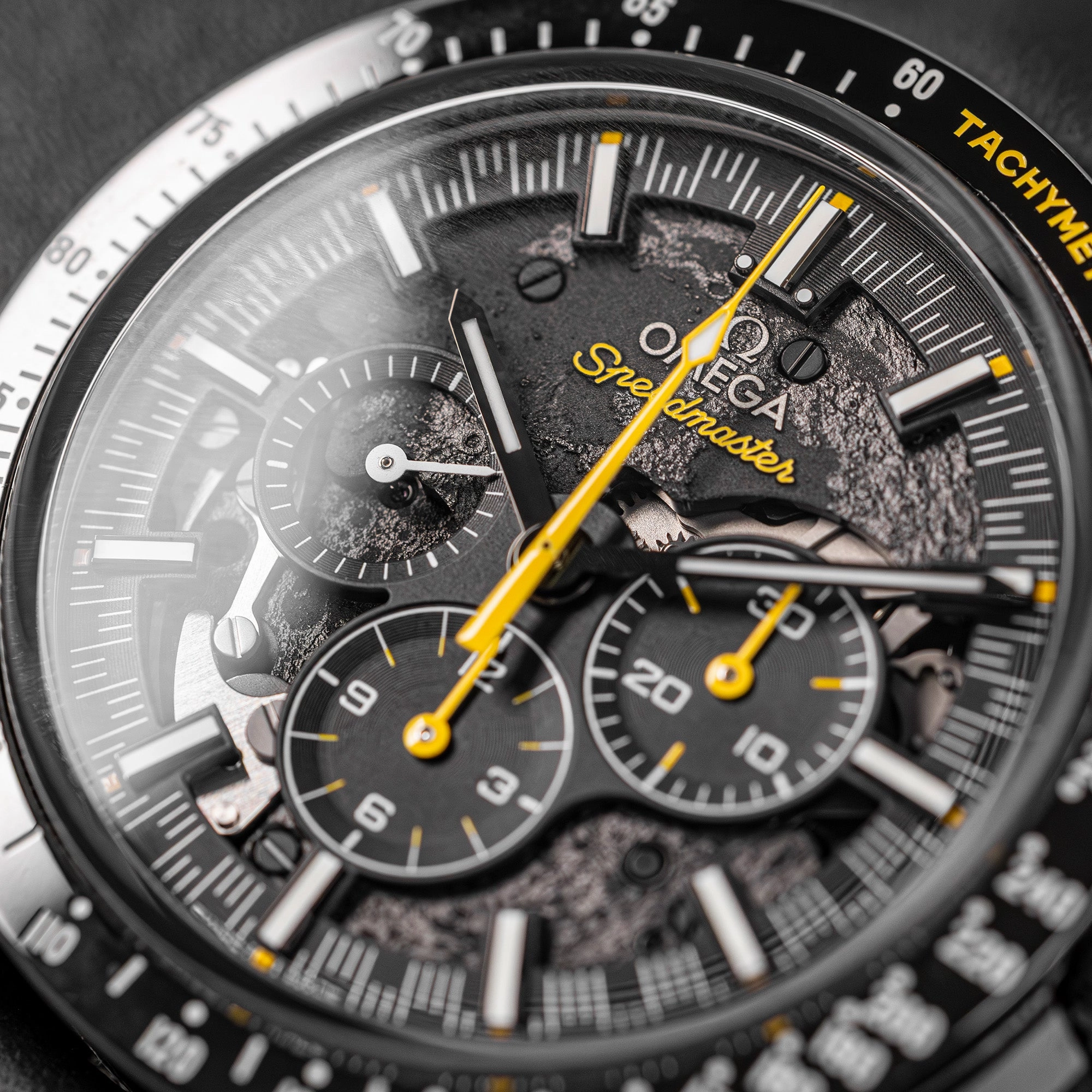 Omega Speedmaster Dark Side Of The Moon 311.92.44.30.01.001