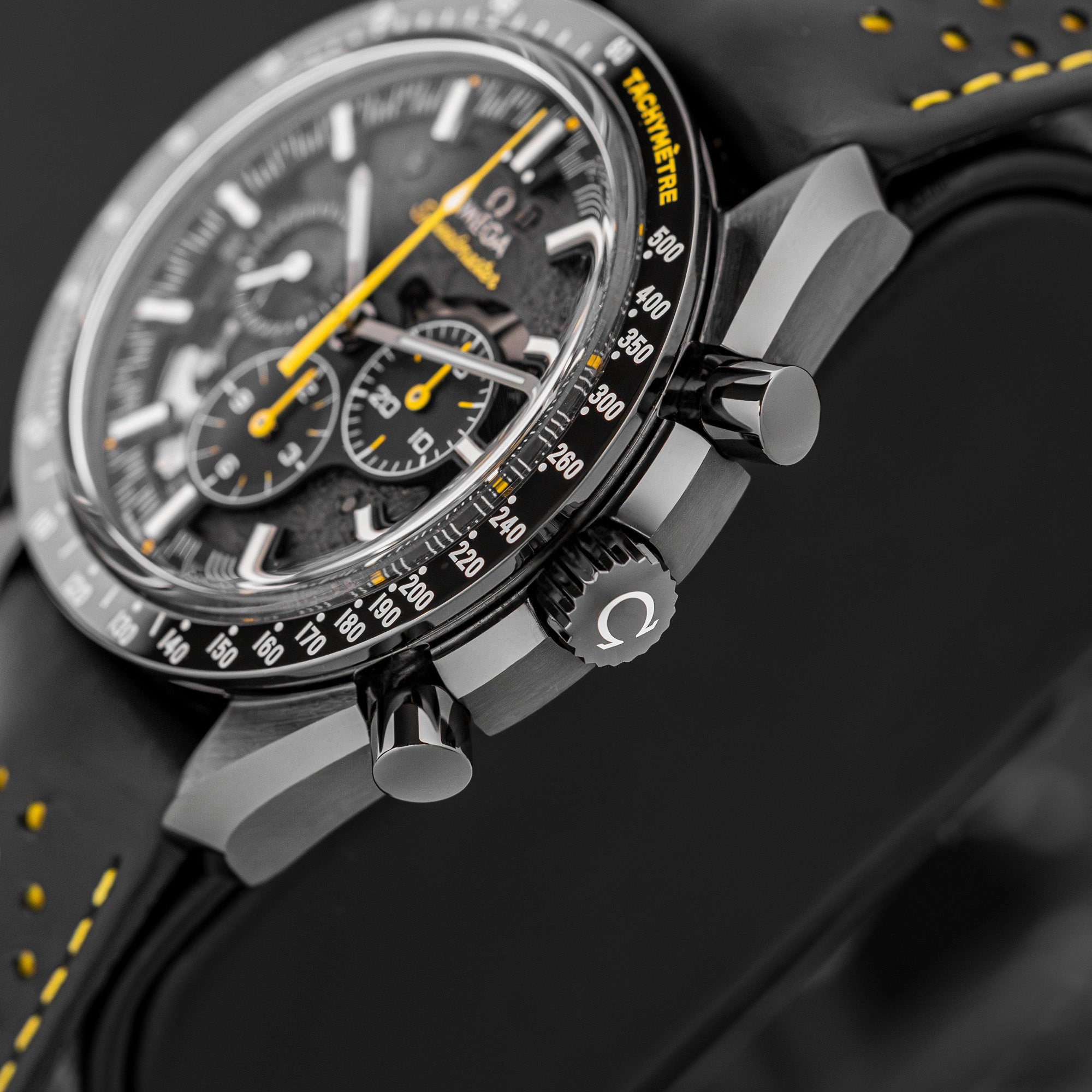 Omega Speedmaster Dark Side Of The Moon 311.92.44.30.01.001