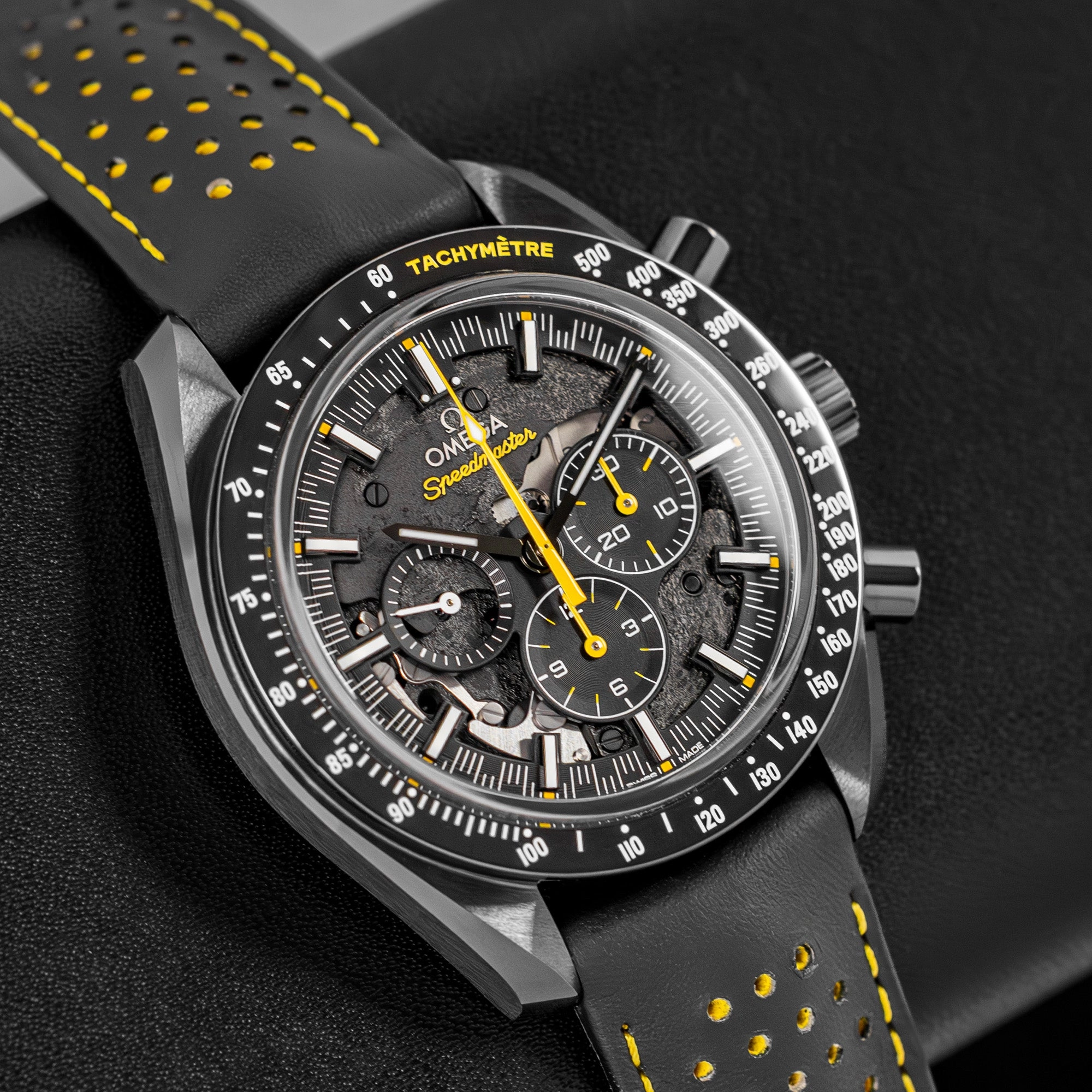 Omega Speedmaster Dark Side Of The Moon 311.92.44.30.01.001