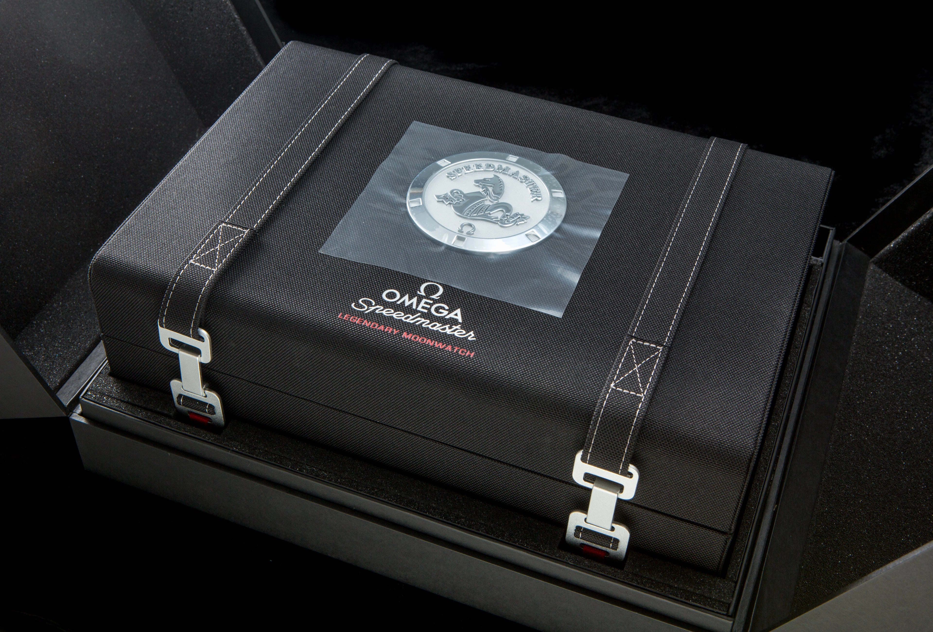 Omega Speedmaster dark side unworn 2021