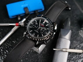 Omega Speedmaster dark side unworn 2021