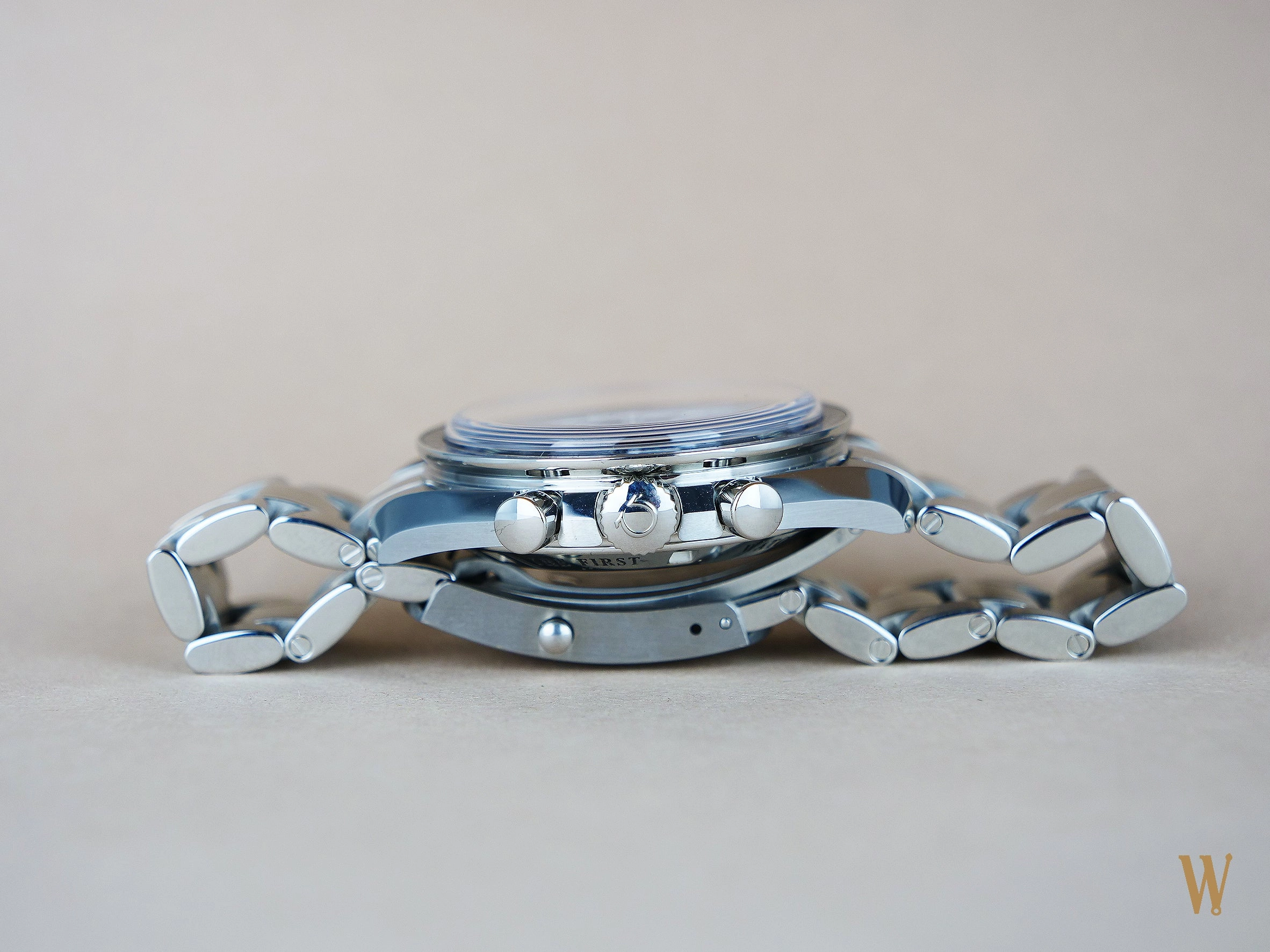 Omega Speedmaster Legendary Moonwatch ref 311.30.42.30.01.006