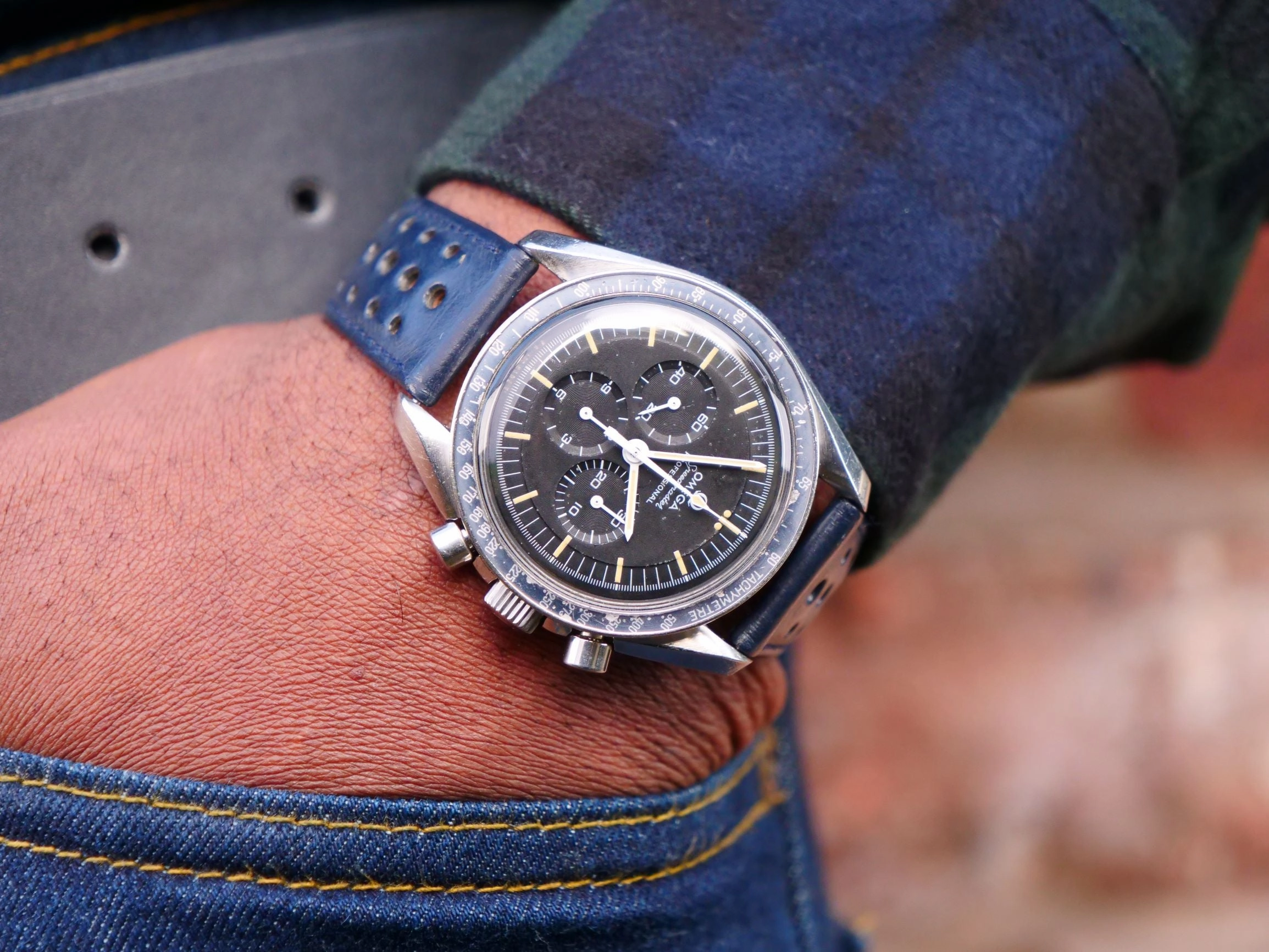Omega Speedmaster professional, Rare Faded Blue "220"Bezel