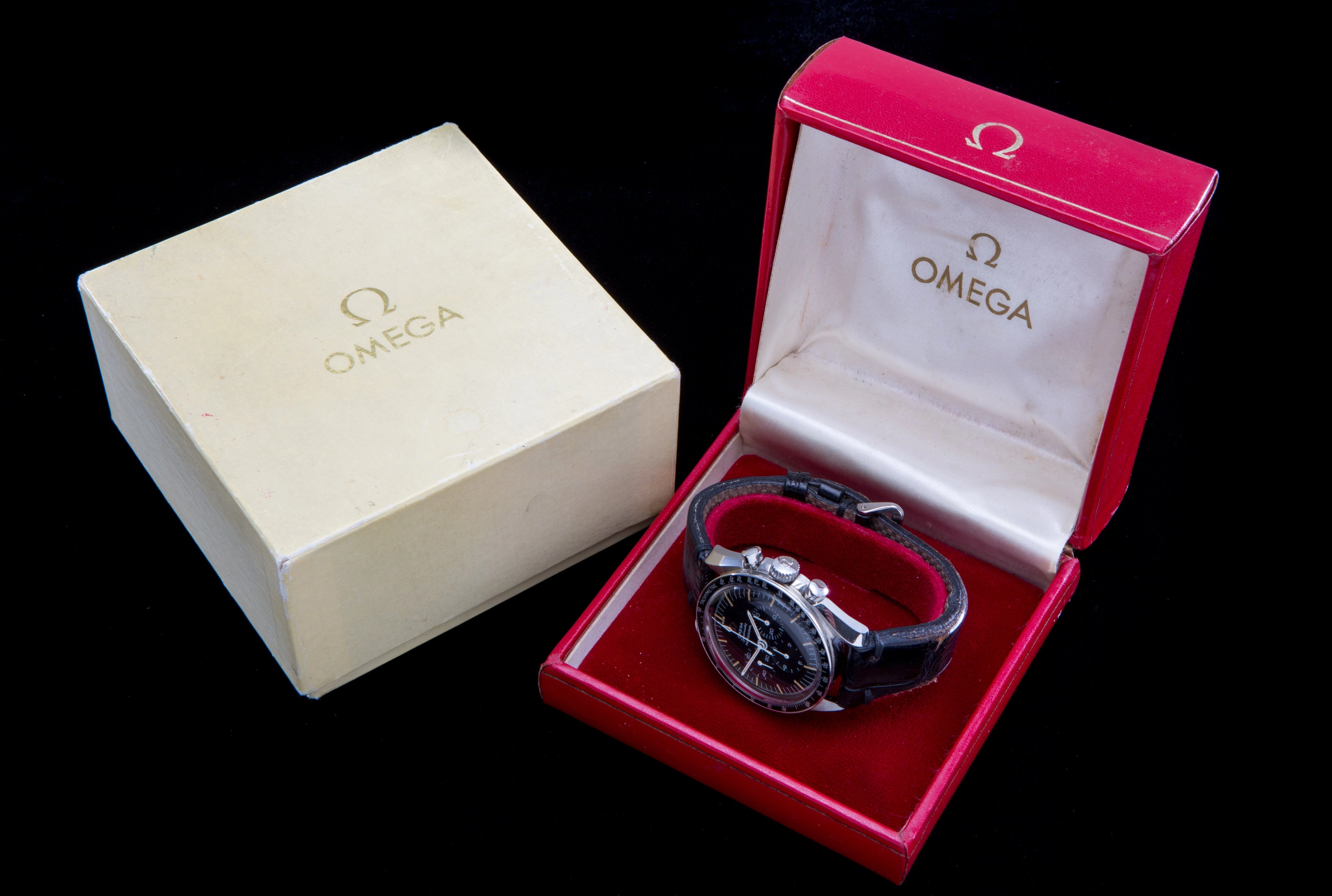 Omega Speedmaster ref 105.012-65