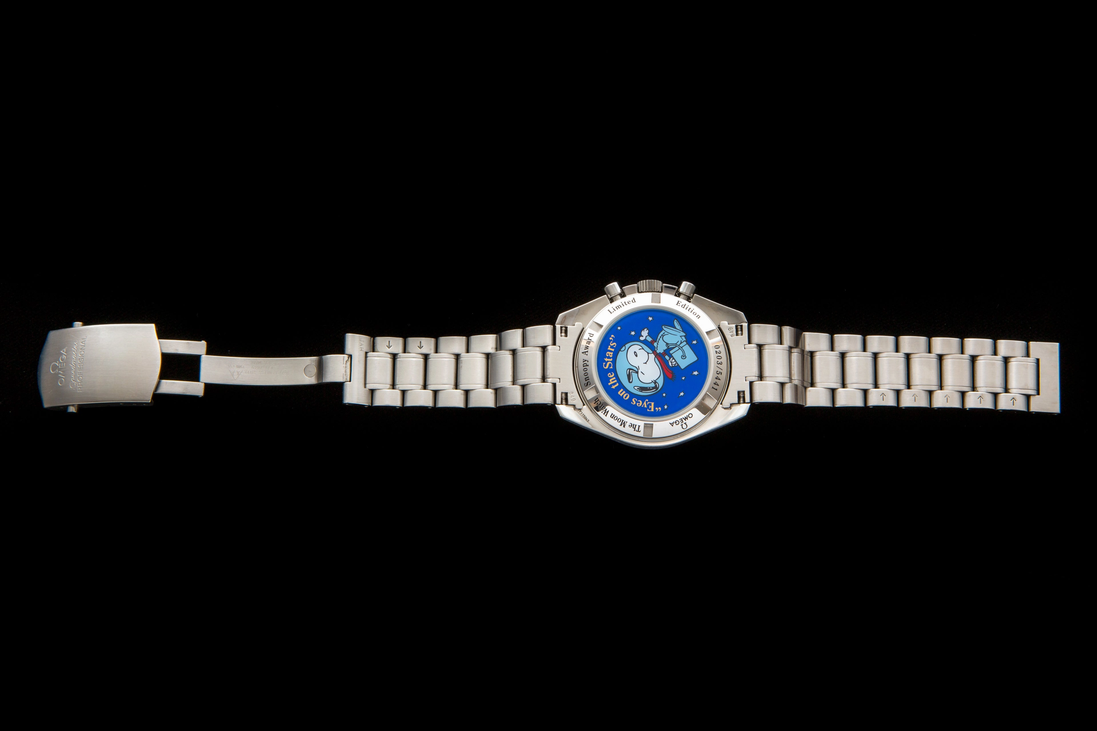 Omega Speedmaster Snoopy Eyes on the stars