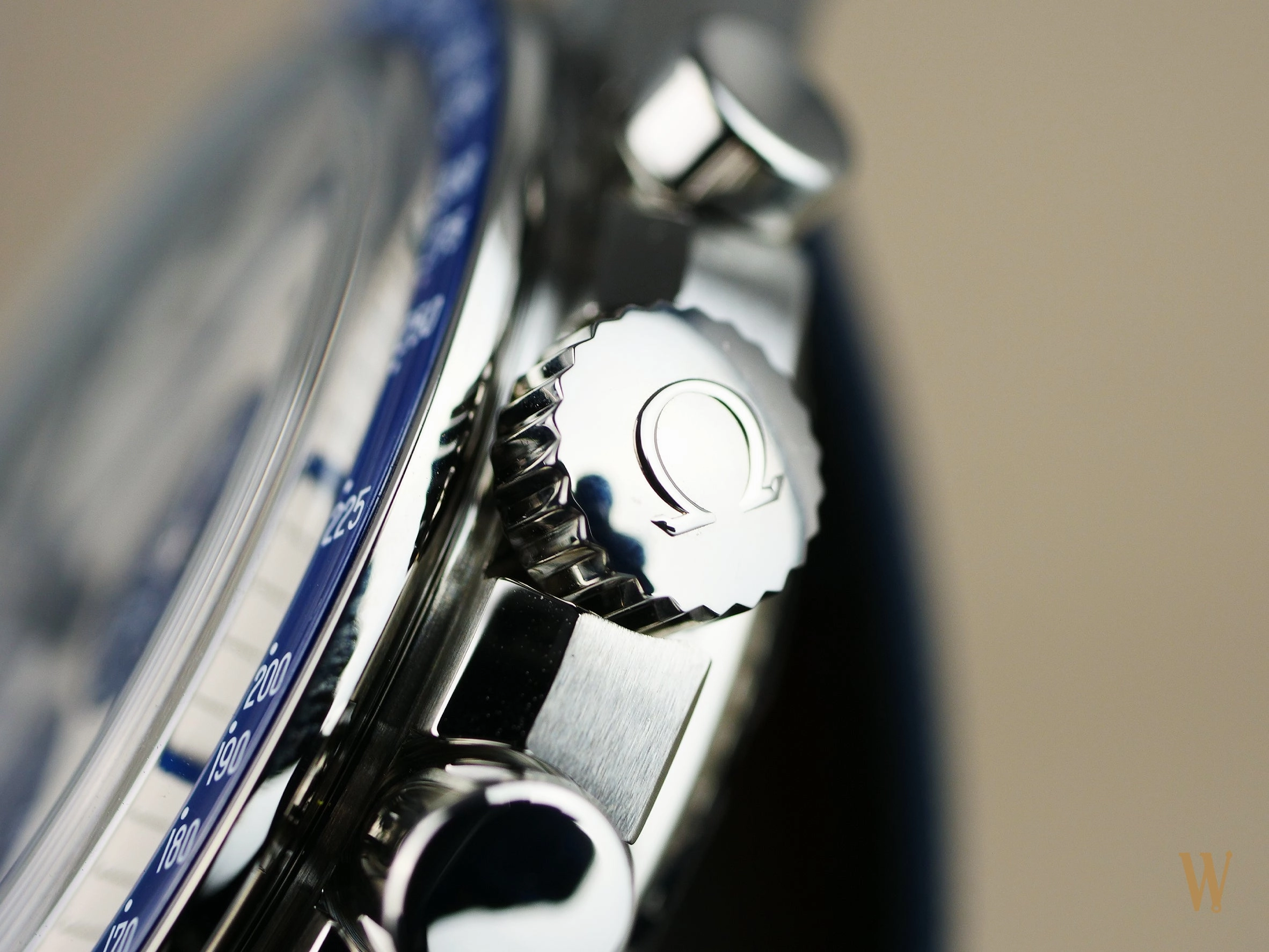 Omega Speedmaster Snoopy Eyes on The Stars Unworn