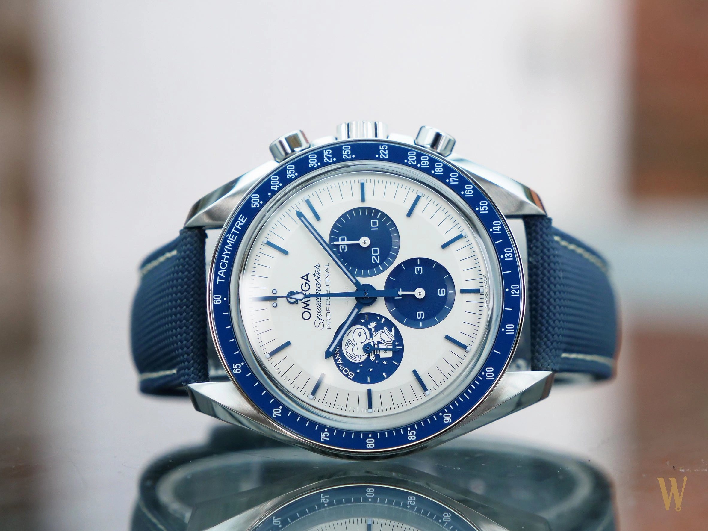 Omega Speedmaster Snoopy Eyes on The Stars Unworn