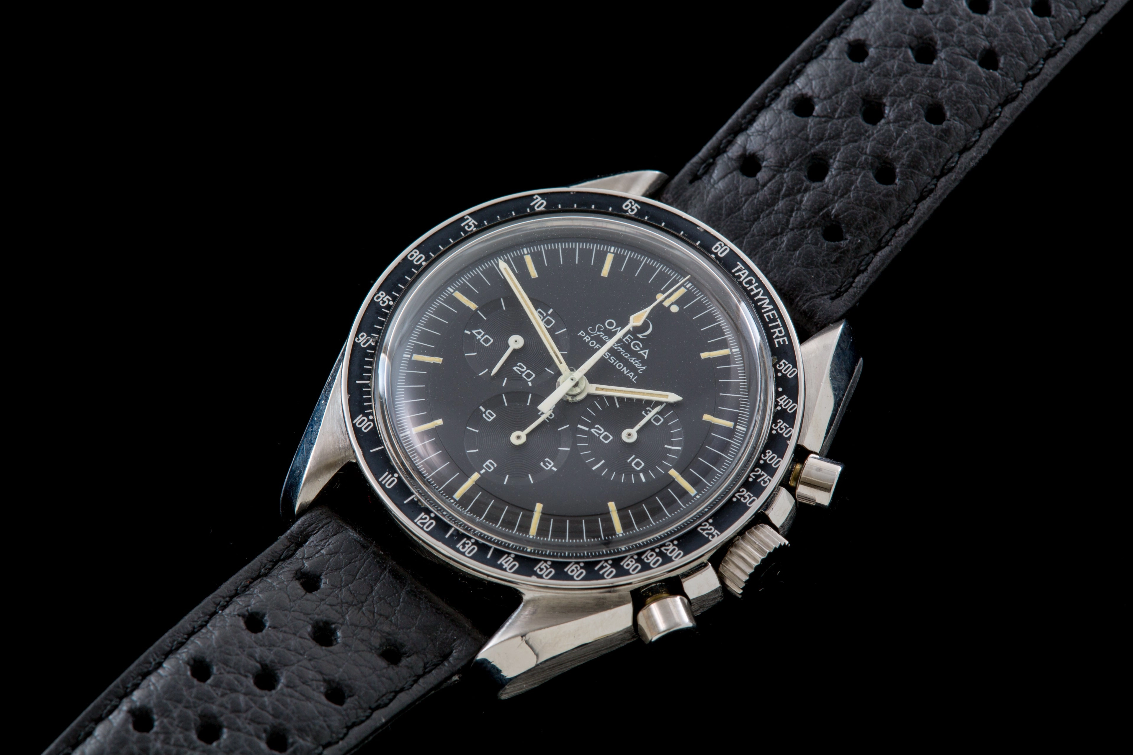 Omega Speedmaster Straight Writing