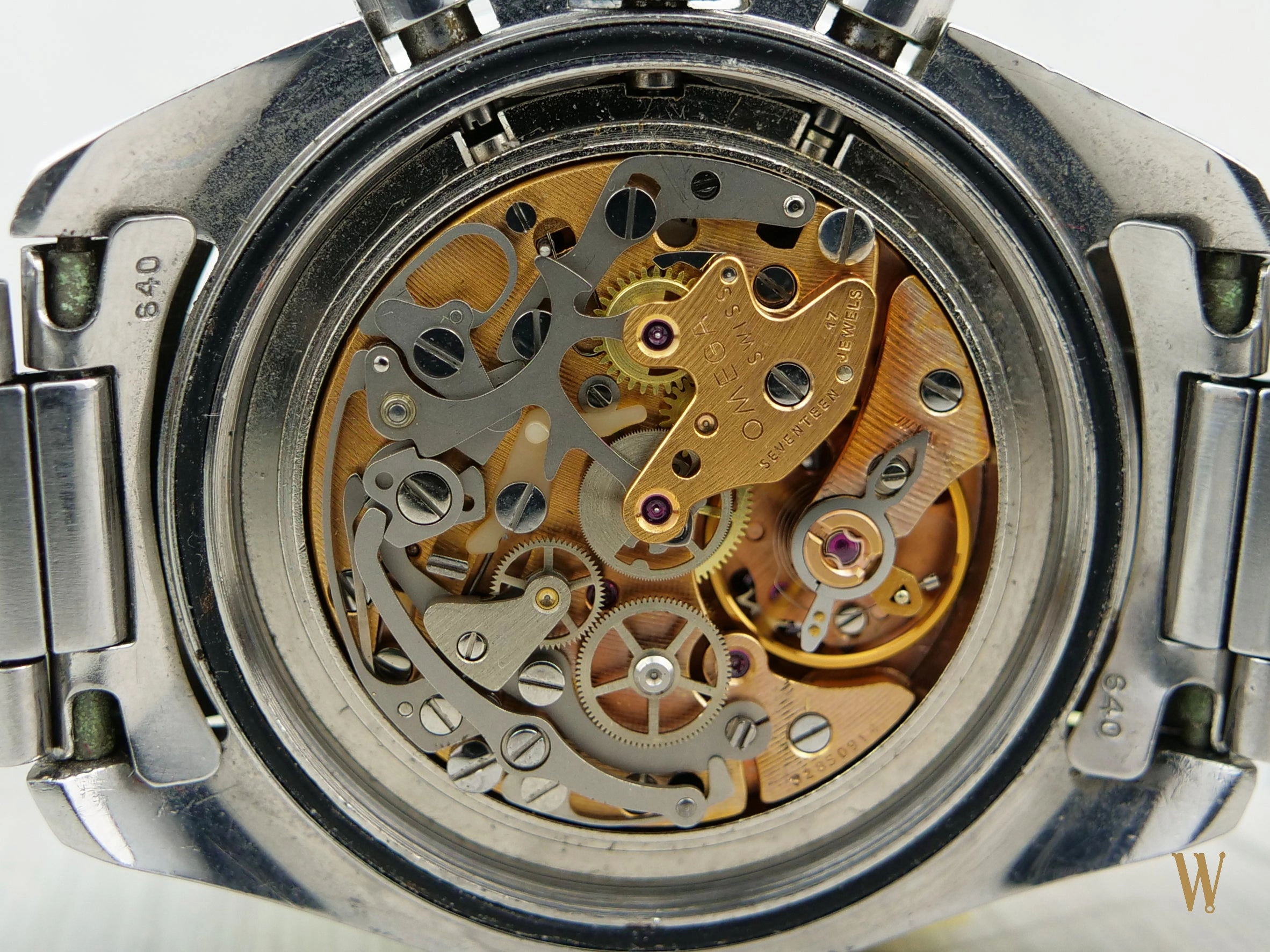 Omega Speedmaster Straight Writing with Box and Papers.