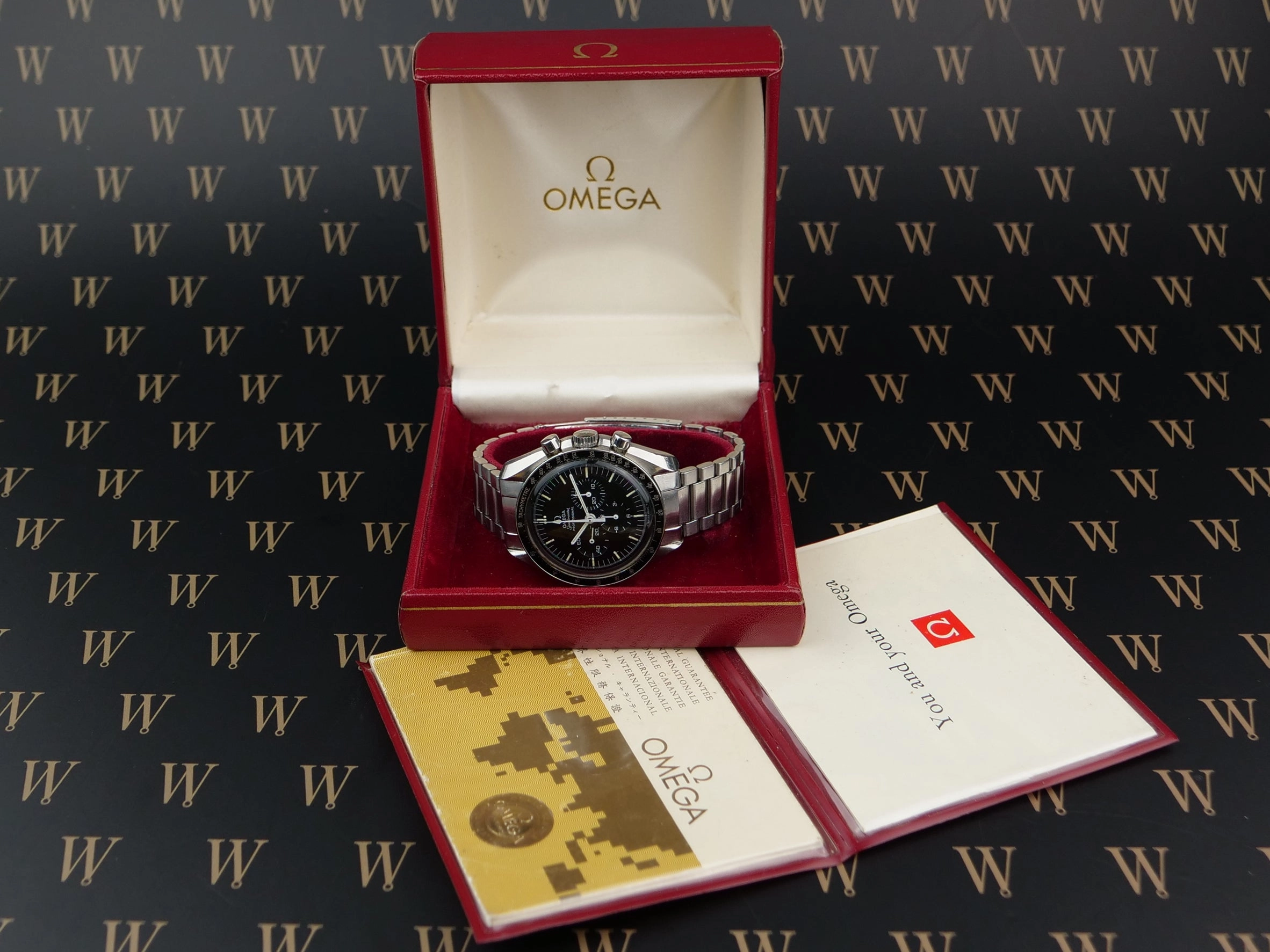 Omega Speedmaster Straight Writing with Box and Papers.