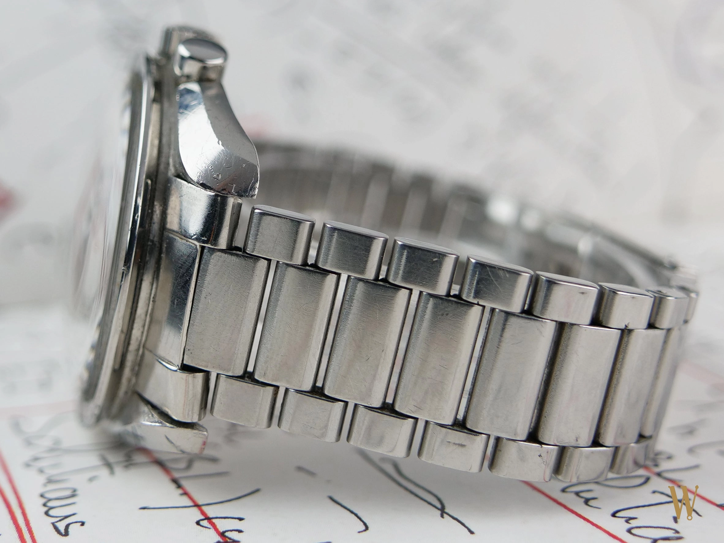 Omega Speedmaster Straight Writing with Box and Papers.