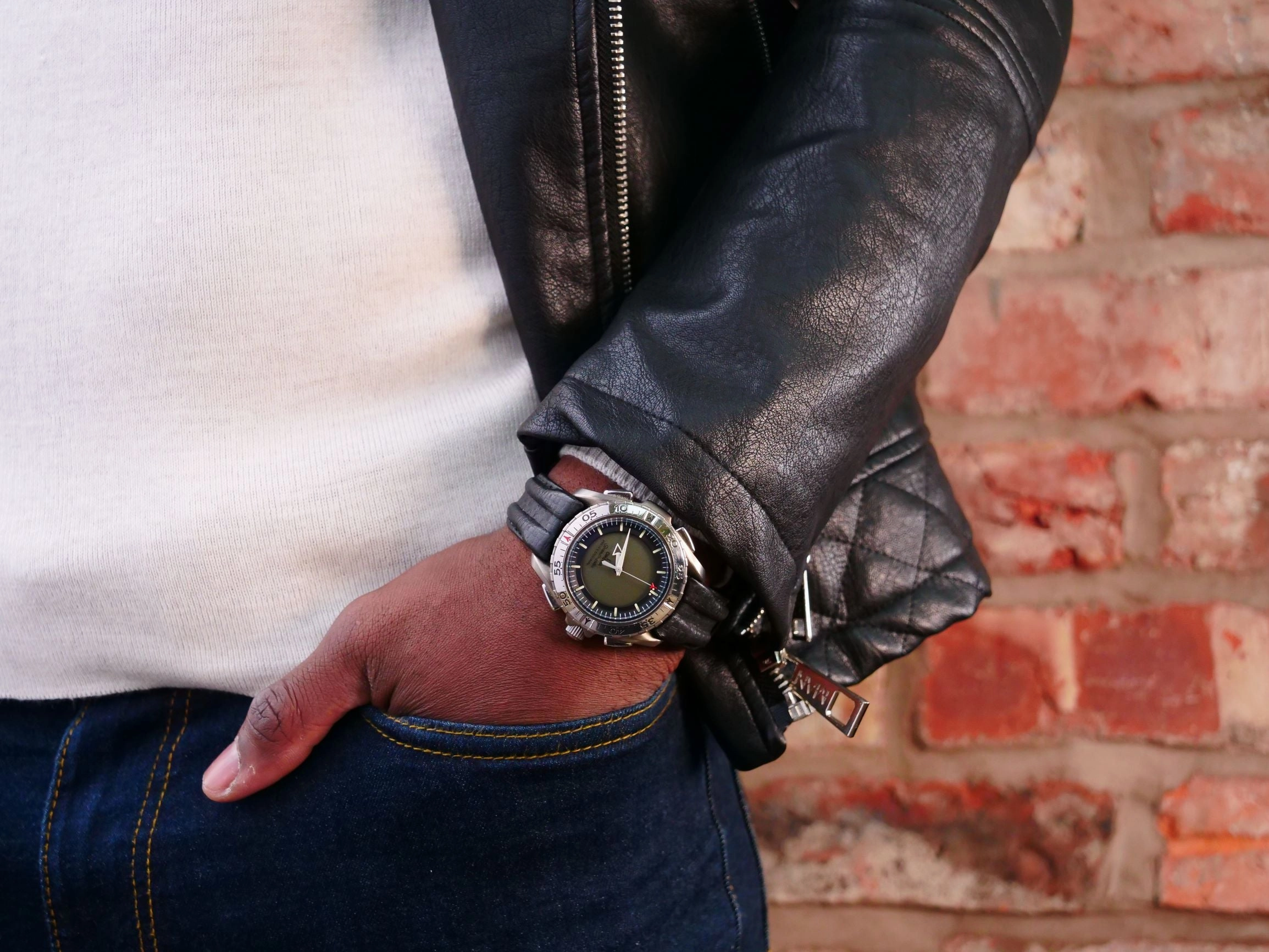 Omega Speedmaster X-33