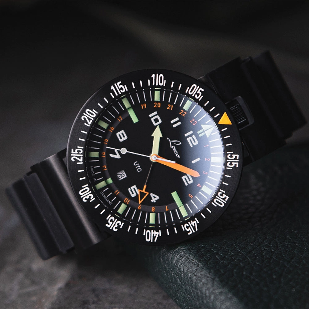 Squad Atacama UTC Quartz 46mm - Black on Rubber Strap