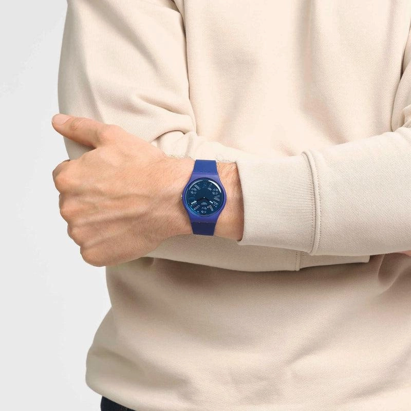 Swatch LOVE TO GO AROUND Watch SO29N107