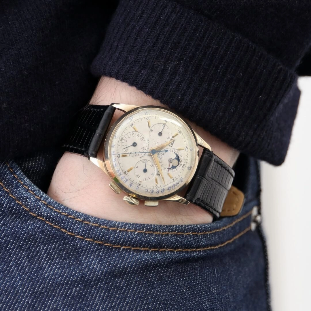 Universal Geneve Tri-Compax 52218, 14k Gold, 1940's