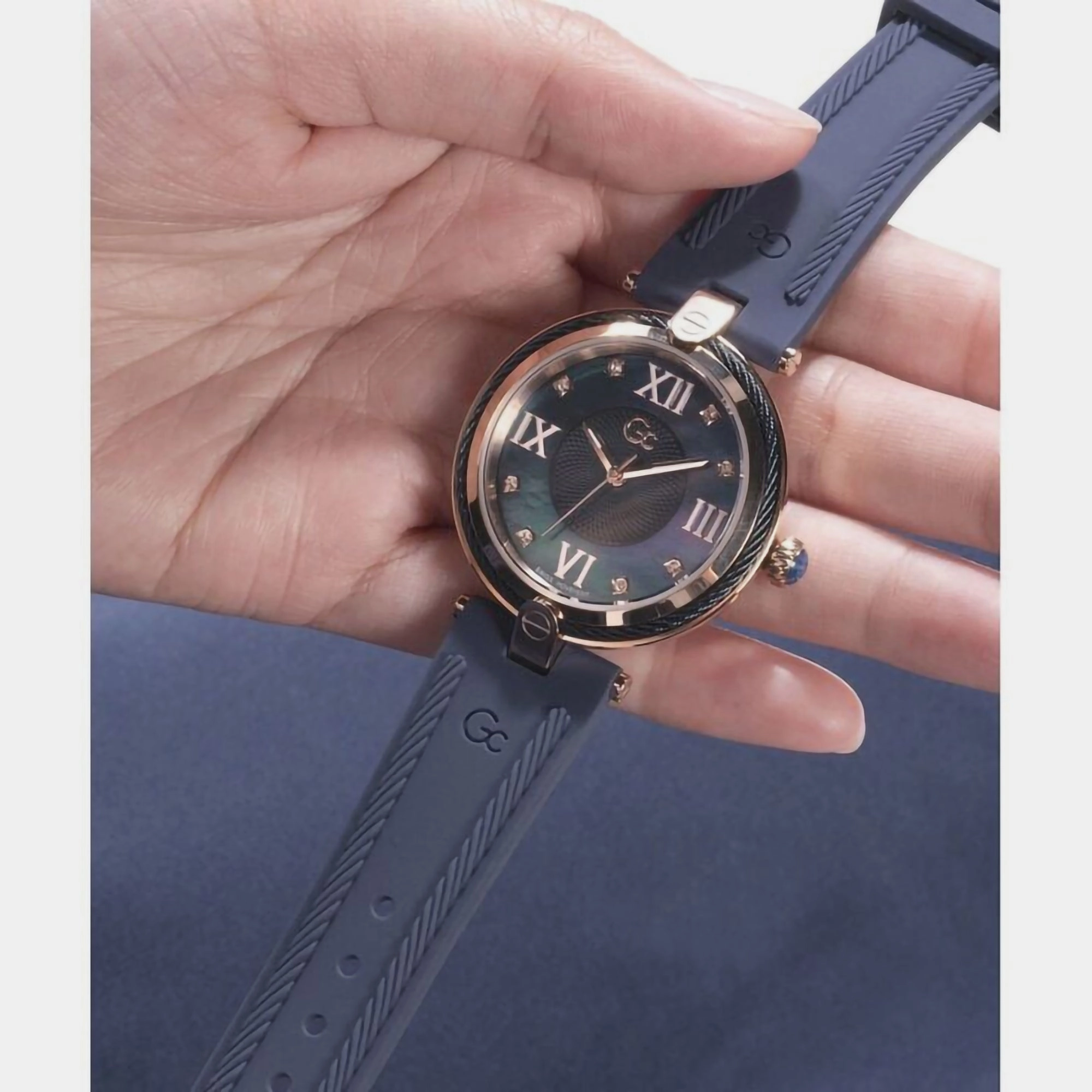 Women's Mother Of Pearl Analog Silicone Watch Z15004L7MF